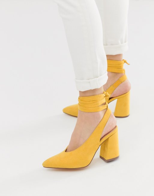 pointed shoes with block heel