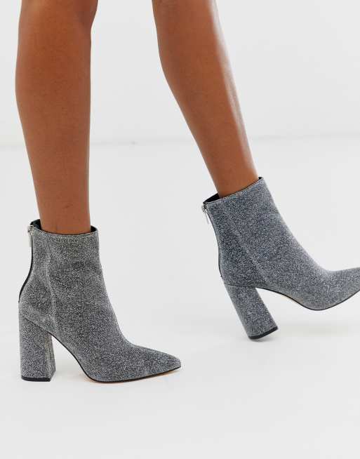 pointed block boots