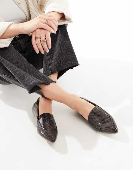 Pointed flat loafers clearance