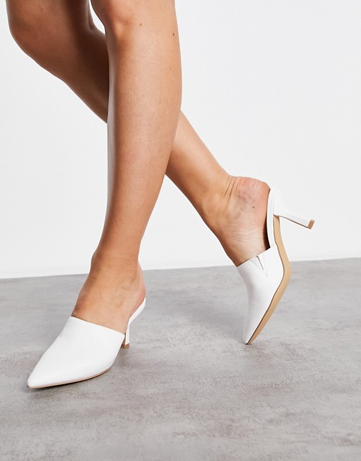 London Rebel pointed heeled mules in white