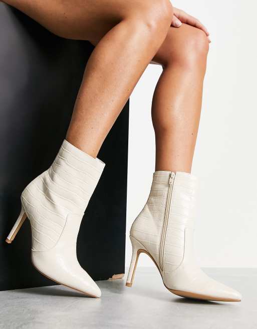 White pointed hotsell ankle boots