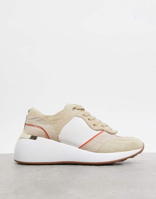 London Rebel retro runner in white and beige