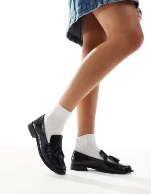 London Rebel Sadie Ruched Detailing Tassel Loafers In Black