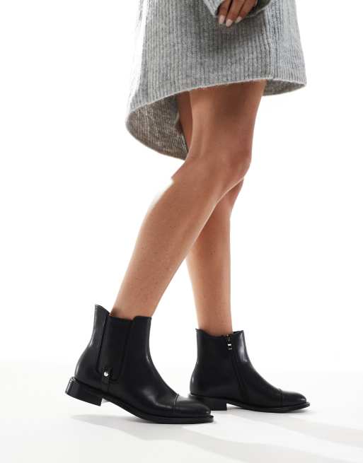 London Rebel Scarlett refined chelsea boots in black ASOS