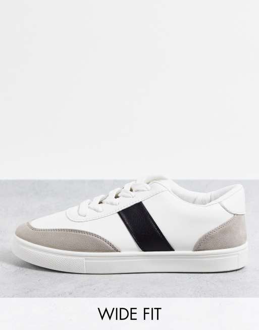 London Rebel - Sneakers met brede pasvorm, zijstreep en veters in wit met zwart 