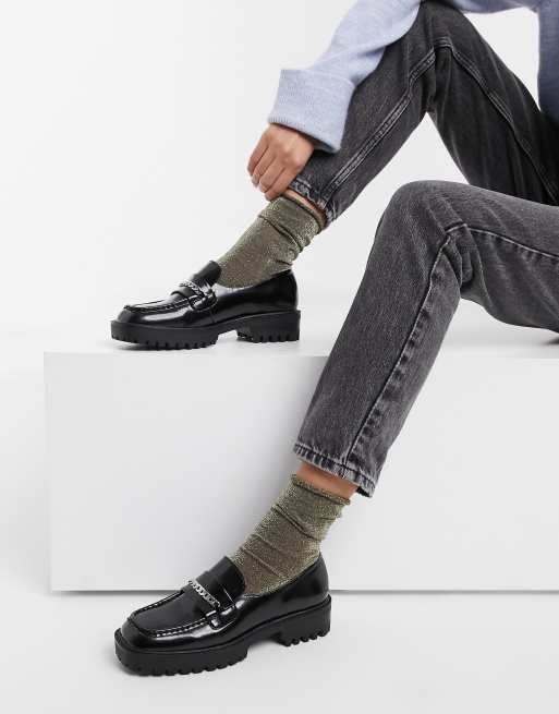 London Rebel - Sorte, firkantede, chunky loafers med kædedetaljer, 2 af 4