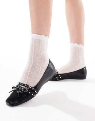  studded buckle ballet shoe in patent black