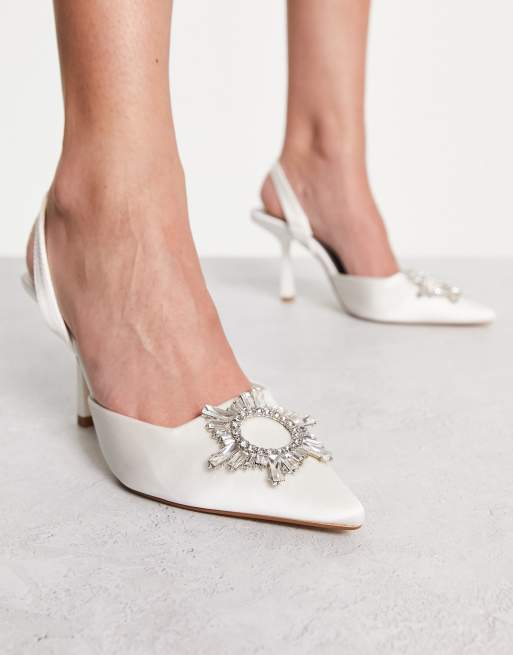 London Rebel – Verzierte Brautschuhe aus elfenbeinweißem Satin mit Fersenriemen und Absatz
