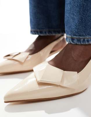 London Rebel Wide Fit Bow Detail Slingback Kitten Heels In White
