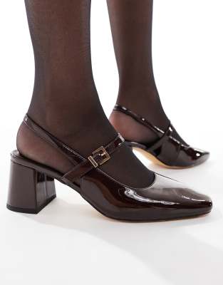London Rebel Wide Fit - Camila - Sandaletten in Dunkelbraun mit mittelhohem Blockabsatz und Schnalle