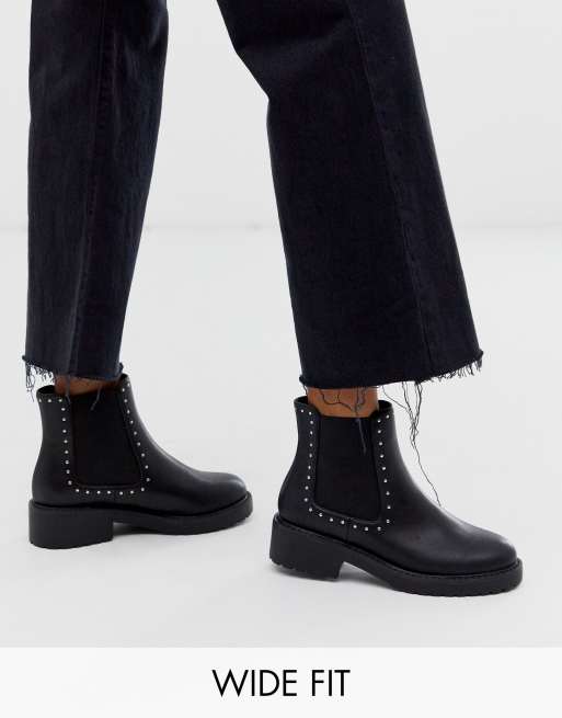 Wide fit outlet black boots uk