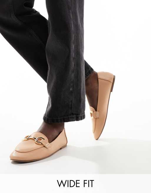 London Rebel Wide Fit – Flache, spitze Schuhe in Camel mit Trensenbeschlag