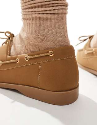 London Rebel Wide Fit Lace-up Boat Shoes In Brown