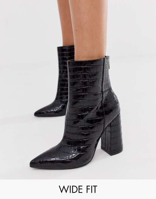 black platforms goth