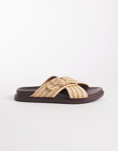 London Rebel Wide Fit – Raya – Gräddvita, platta sandaler i raffia med spänne - view 1