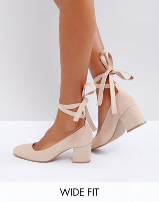 low heel wide fit court shoes
