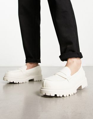cleated sole chunky penny loafers in cream-White
