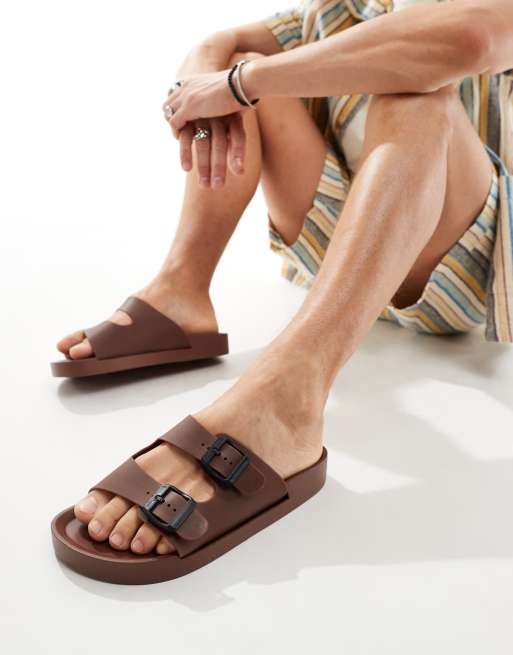 London Rebel X - Sliders in gomma color cuoio con fibbie