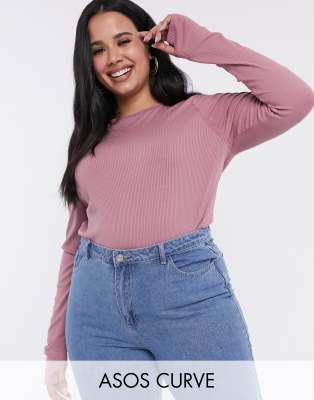 фото Лонгслив в рубчик с отверстием для большого пальца asos design curve-белый asos curve