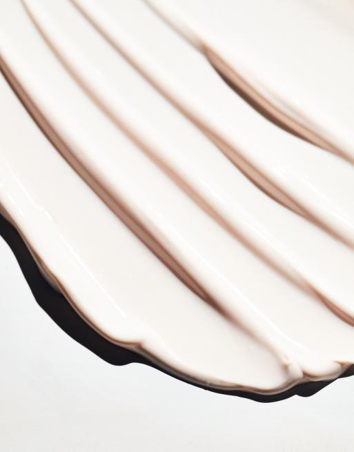 L'Oréal Paris - Bright Reveal - Hydraterende gezichtscrème met SPF 50 tegen donkere vlekken: 50ml, 2 van 4