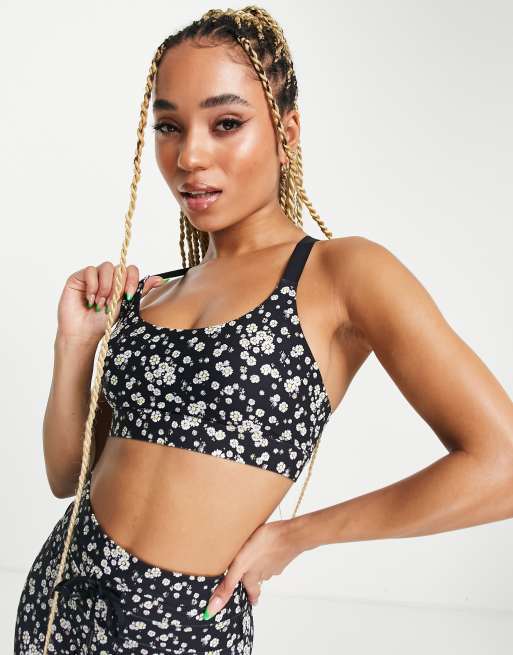 Lorna Jane medium support sports bra in daisy print