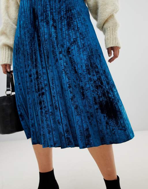 Lost Ink Plus pleated skirt in velvet