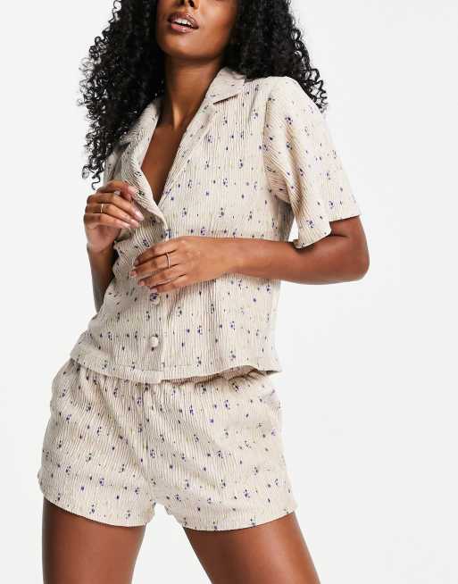 Lost Ink – Pyjama-Set aus Samt in Knitteroptik mit Blumenprint