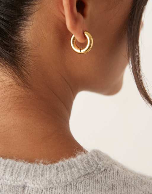 Lost Souls 20mm tube huggie hoop earrings in 18kt gold