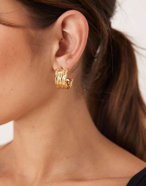 Lost Souls chunky hammered hoop earrings in 18kt gold plated stainless steel