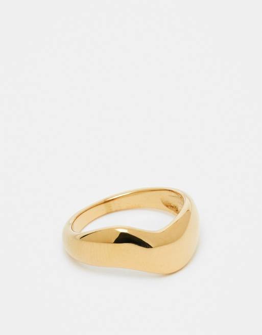 Lost Souls – Masywny pierścionek o wygiętej formie ze stali nierdzewnej platerowany 18-karatowym złotem