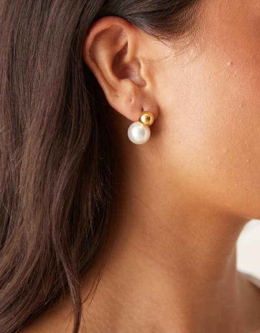 Lost Souls pearl drop stud earrings in 18K gold plated stainless steel