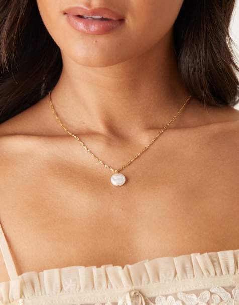 Lost Souls – Platerowany 18-karatowym złotem naszyjnik ze stali nierdzewnej z zawieszką z płaską perłą - view 1