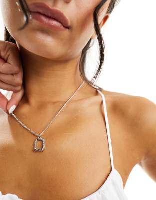 Lost Souls – Silverfärgat halsband med fyrkantigt smält hänge