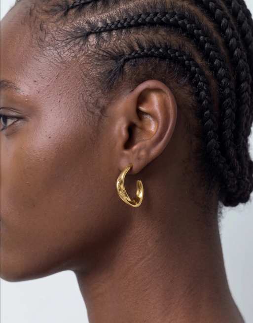 Lost Souls sleek wave hoop earrings in 18k gold plated stainless steel, 2 of 5