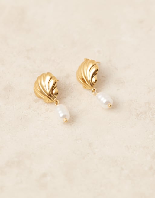 Steel & Shell based pearl earrings
