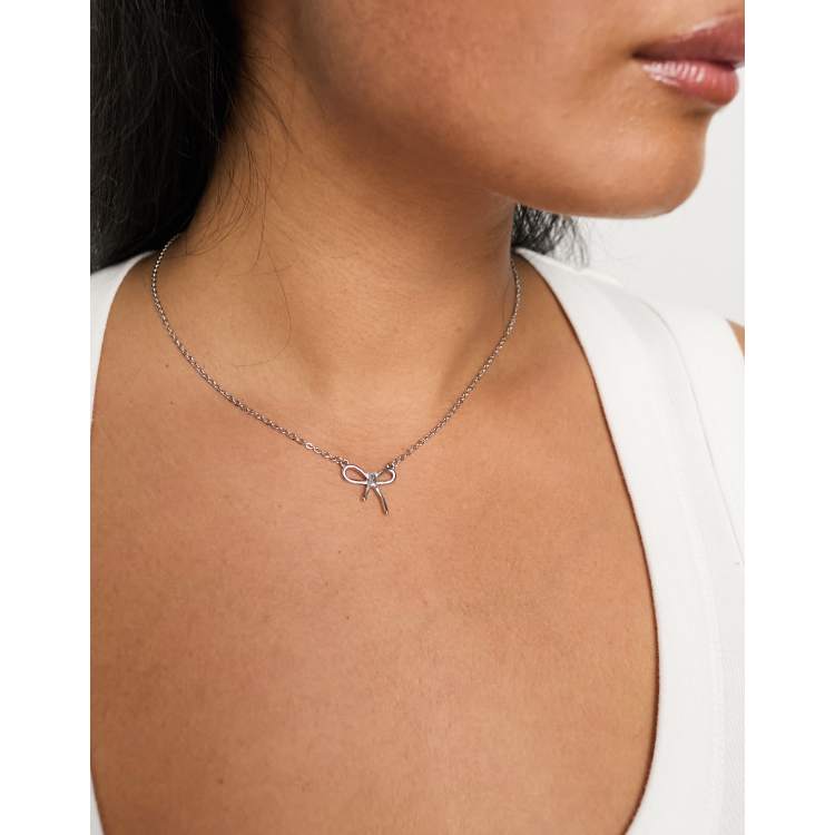 Nike Swoosh Pendant/Chain/Necklace (Silver Plated) - Stainless Steel