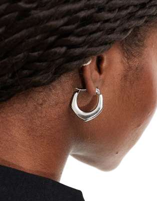 stainless steel geo hoop earrings in silver