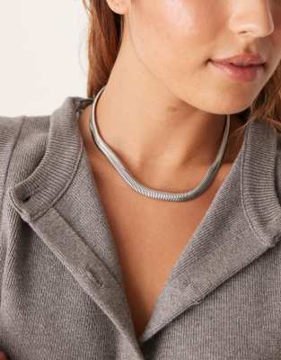 Lost Souls stainless steel statement flat snake chain necklace in silver