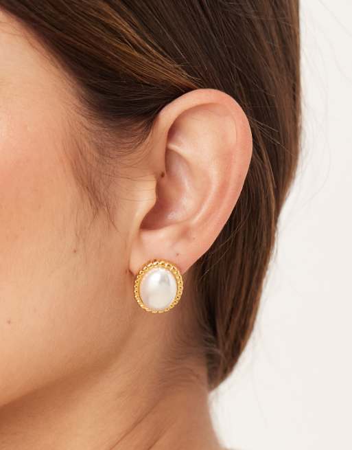Lost Souls statement pearl stud earrings in 18ct gold plated stainless steel