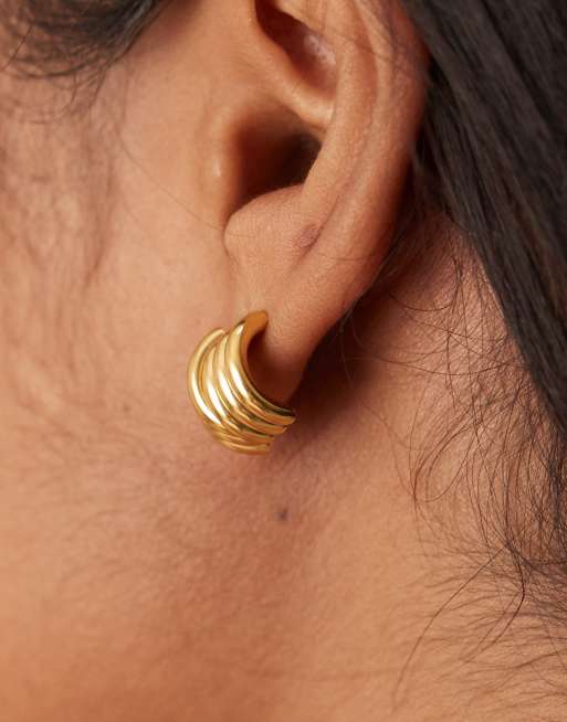 Lost Souls vintage style statement stud earrings in 18kt gold plated stainless steel, 2 of 3