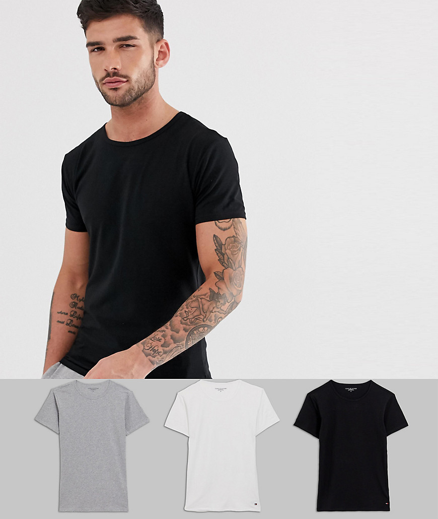 Lounge t-shirts med rund hals og stræk i regulær pasform i 3 pak fra Tommy Hilfiger-Multifarvet
