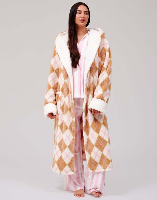 Loungeable Argyle cosy borg fleece midi hooded dressing gown in cream, 6 of 7