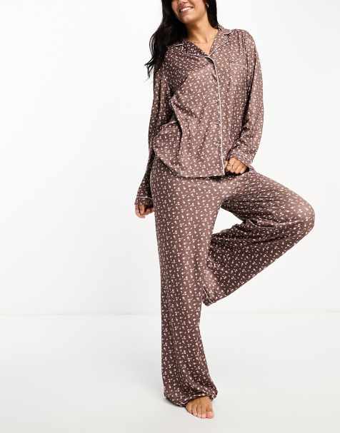 Loungeable – Blommig pyjamas i jersey med långärmad oversize skjorta och byxor - view 1