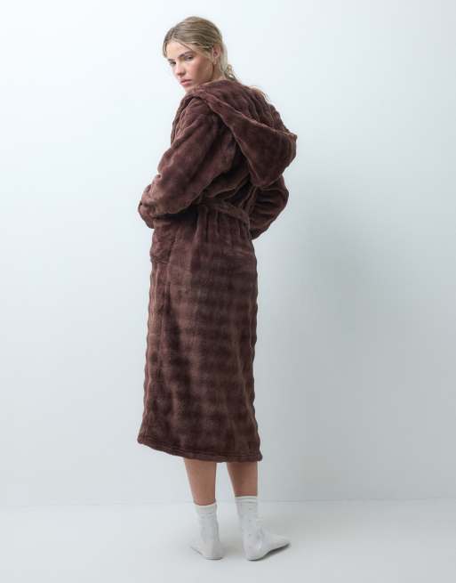 Loungeable bubble cut hooded fleece midi length robe in chocolate brown, 3 of 4