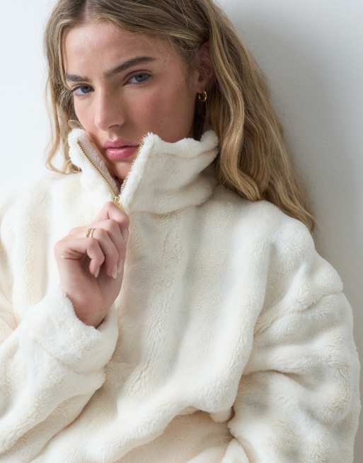 Loungeable bubble zip neck snuggle top and wide leg trouser co-ord set in cream, 2 of 4