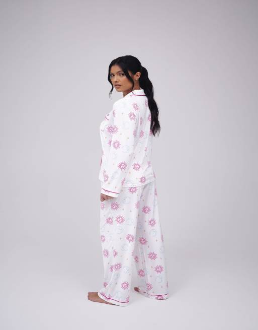 Loungeable Celestial printed super soft revere pyjama set in multi, 4 of 4