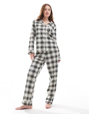 Loungeable Loungeable check micro fleece button long sleeve pyjama set in cream/ black-Multi