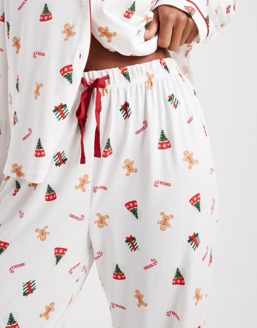 Loungeable Christmas super soft jersey revere top and wide leg pyjama set in cream gingerbread print, 4 of 4