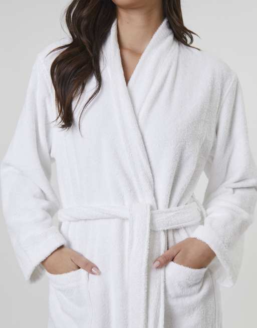 Loungeable Classic towelling robe in white, 3 of 4