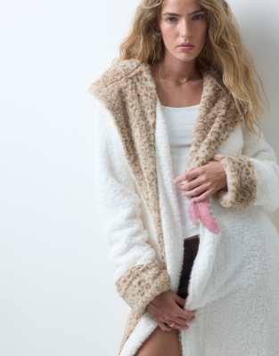 Loungeable Contrast Leopard Print Cozy Hooded Maxi Length Robe In White